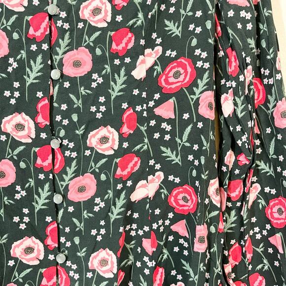 Matilda Jane Top Women Large Green Floral V Neck Long Sleeve Button Blouse NWT - Picture 3 of 8